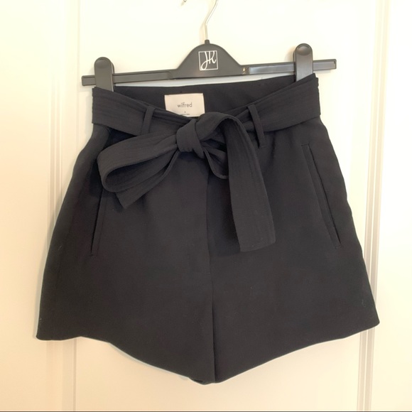 BLACK Wilfred tie front (jallade) shorts - Picture 2 of 3